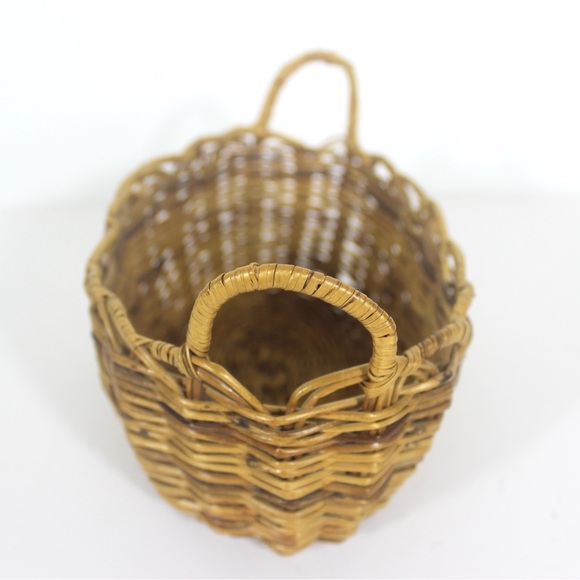 Small Vintage Hand Woven Basket with Handles - Picture 5 of 8